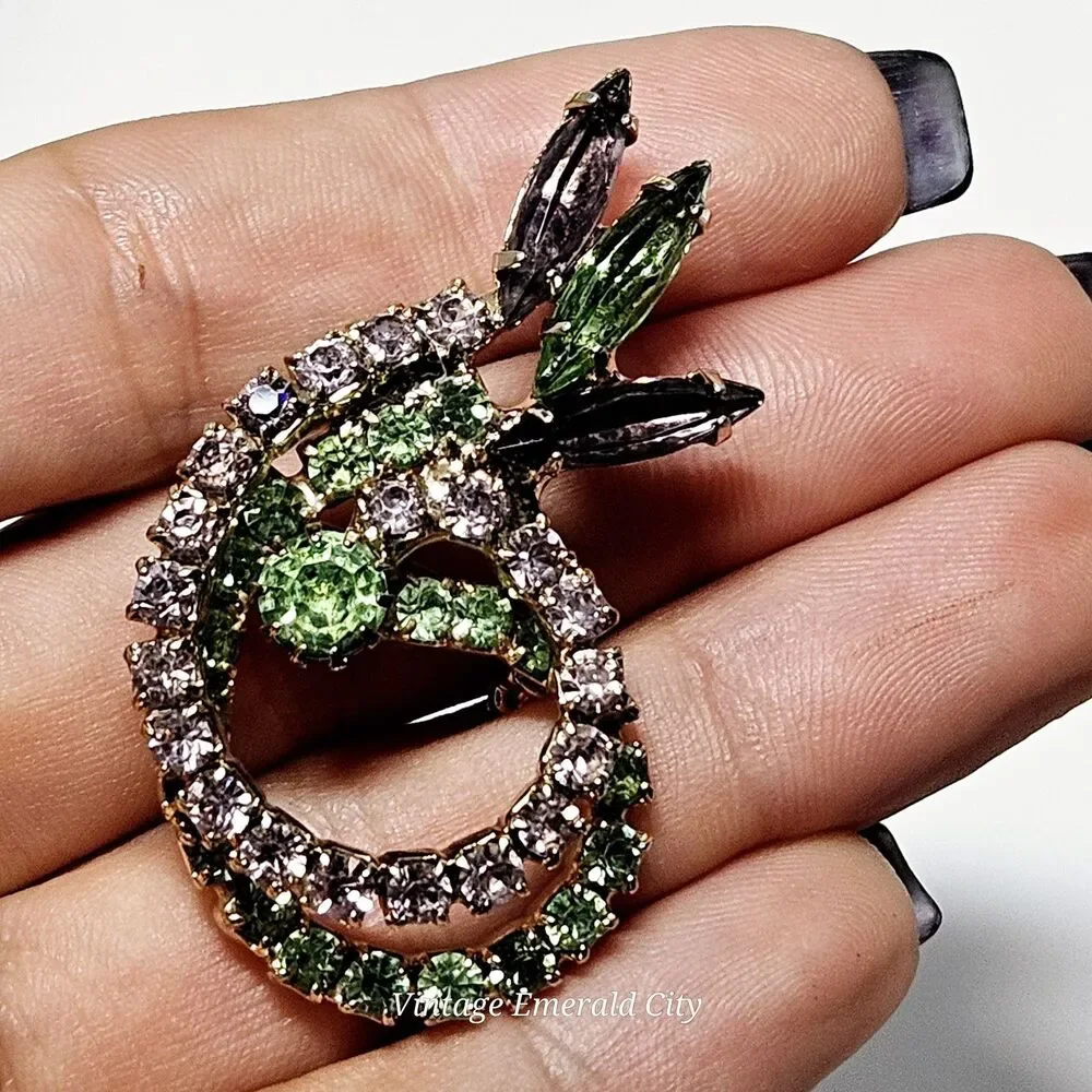 Vtg Unsigned Weiss Swirl Brooch Green & Purple Prong Rhinestones Navette Crystal